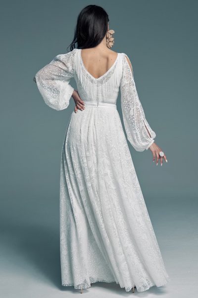 White wedding dress which you cannot pass by indifferently Porto 54