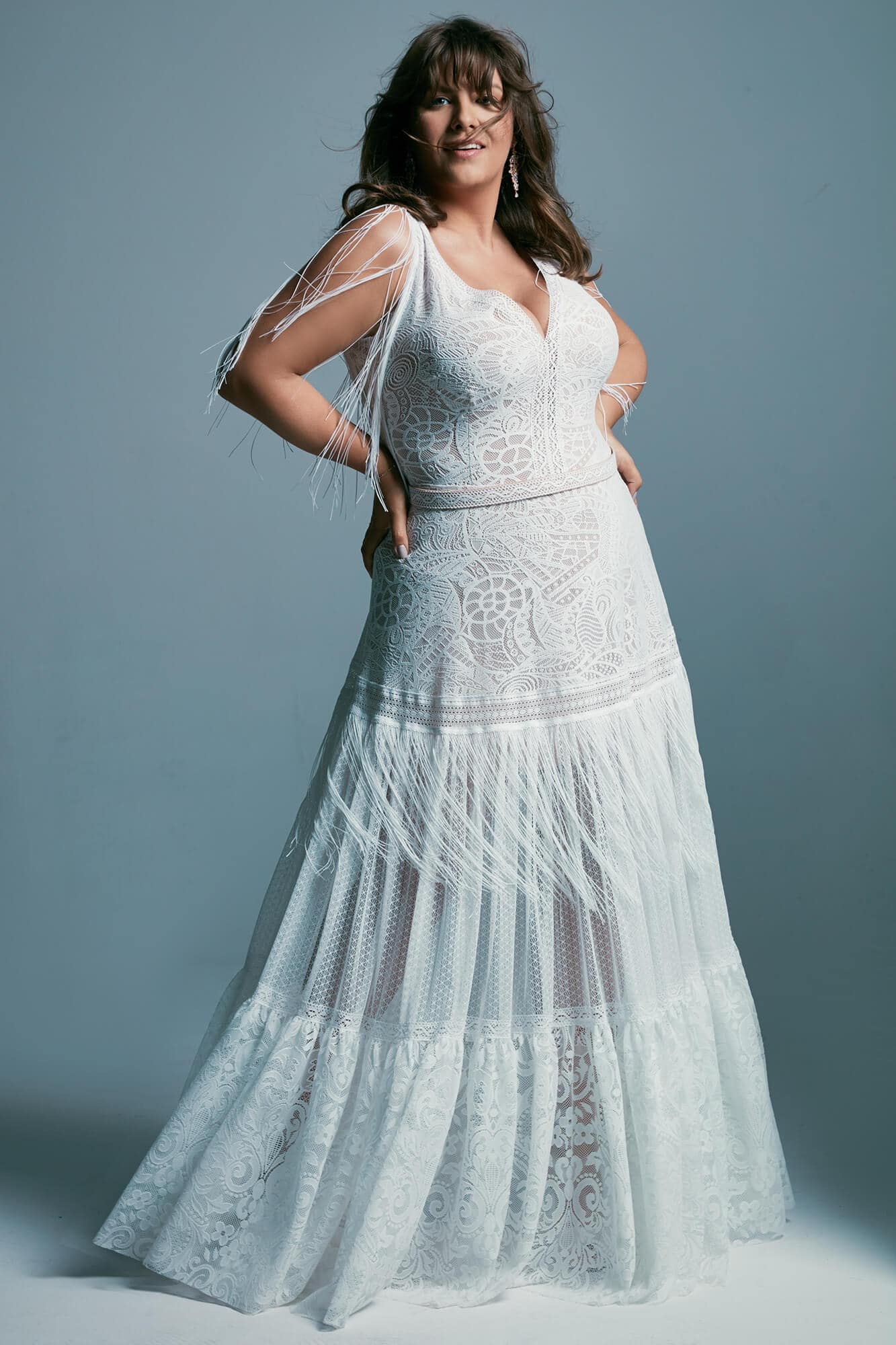 Suknia ślubna plus size z pięknej koronki w stylu boho Santorini 5 plus size
