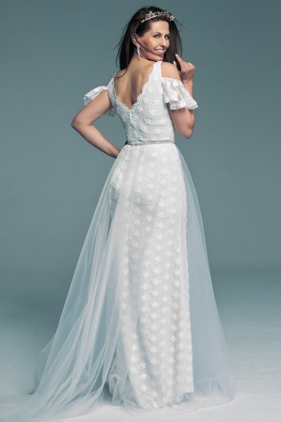 Wedding dress and a lace butterfly sleeve in ecru Barcelona 22
