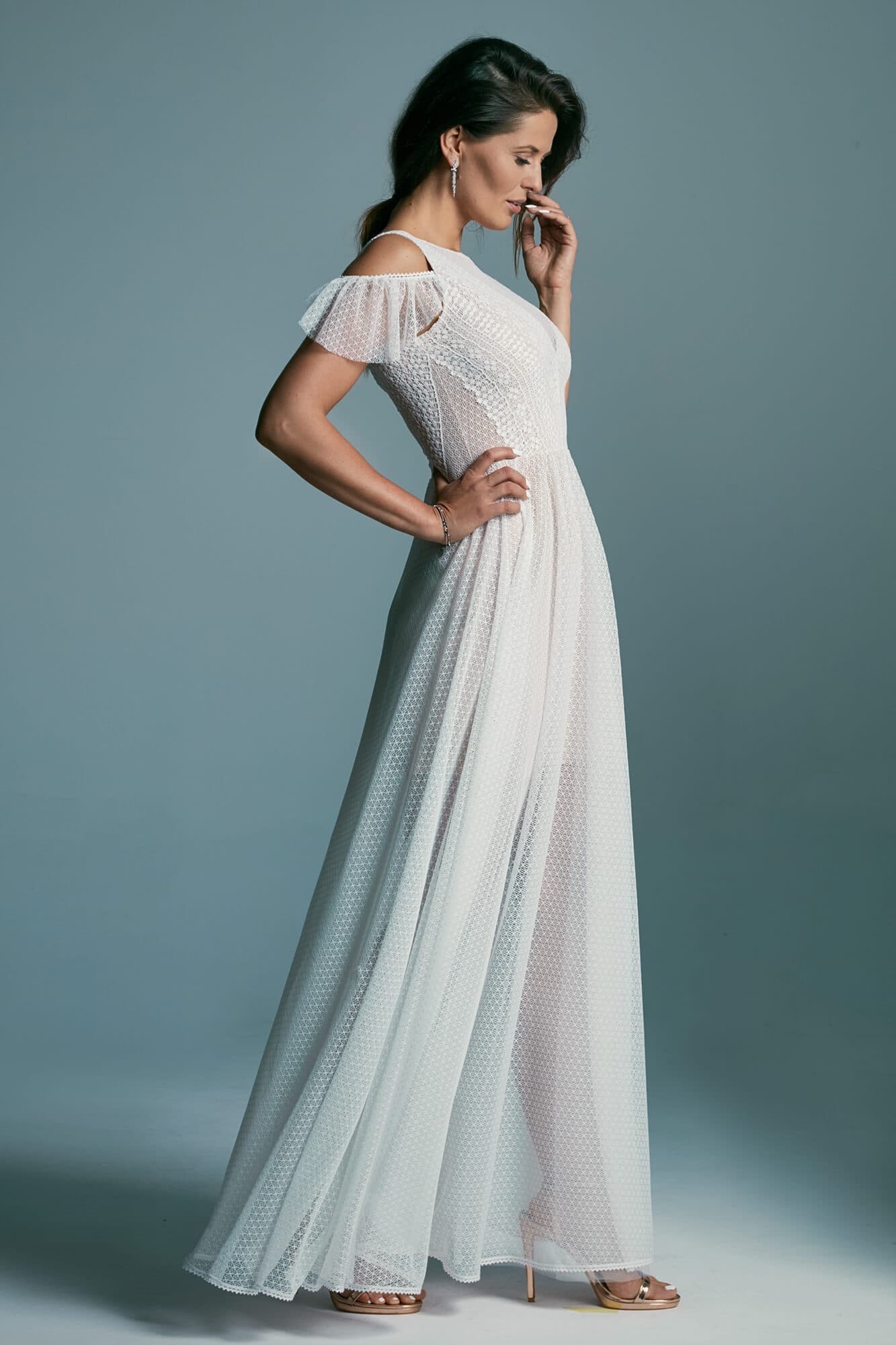Zachowawcza, skromna i dziewczęca suknia ślubna Santorini 2